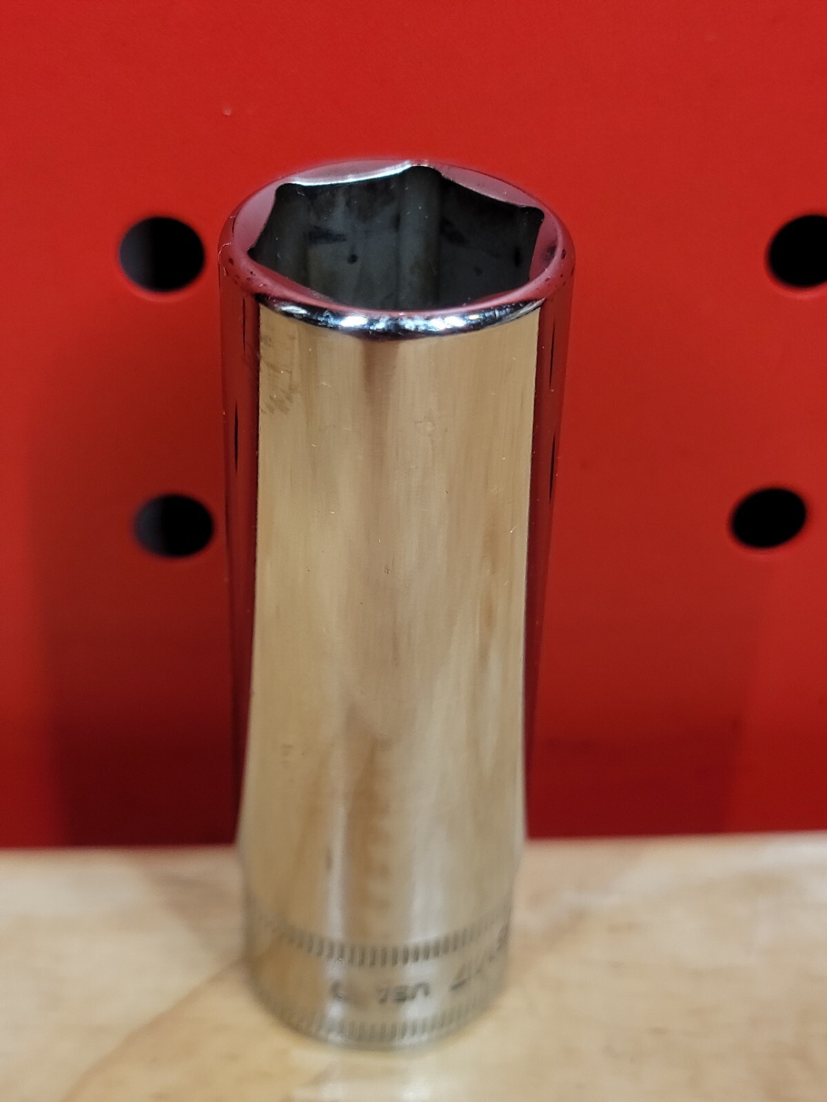 Snap-on Tools SFSM17 17mm 3/8″ Drive 6-Point Metric Deep Chrome Socket
