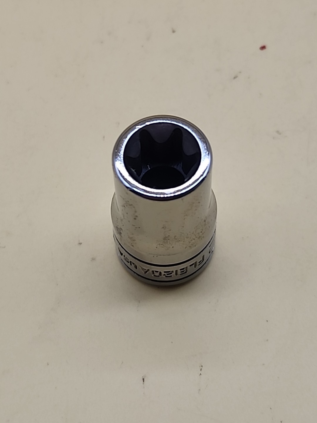Snap-On Tools FLE120A 3/8″ Dr E12 Shallow Inverted TORX Female Chrome Socket