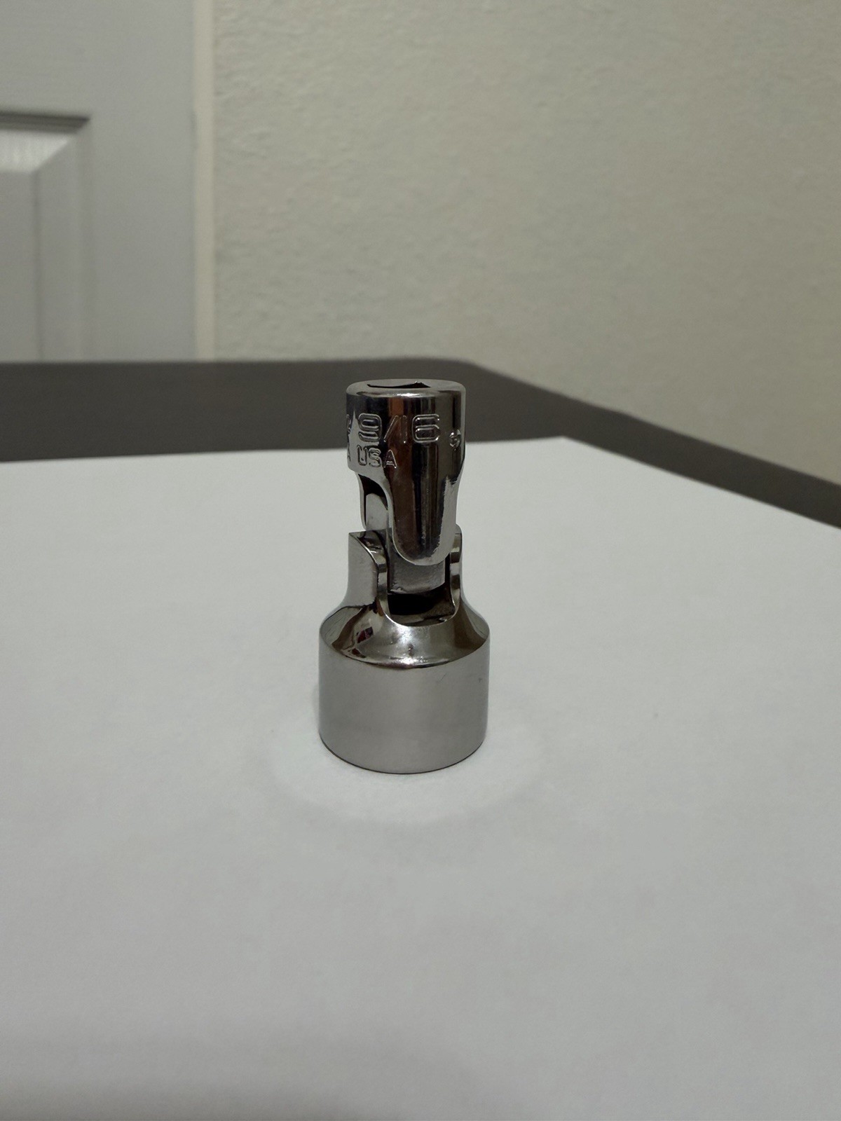 Snap-on Tools USA 1/4″ Drive 9/16″ 12 Point Swivel Socket TMU181A