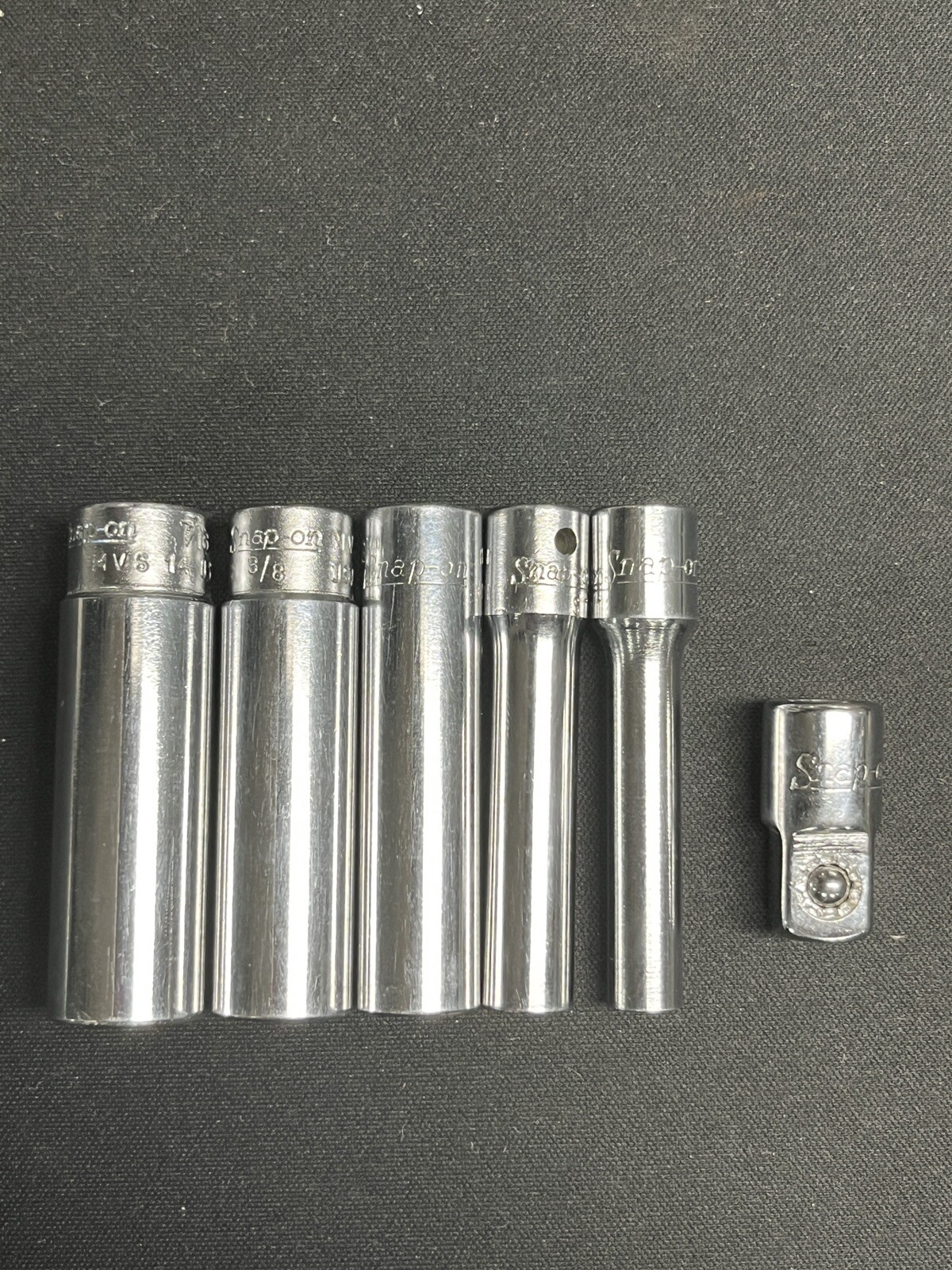 Snap On 6pc 1/4” 12 Pt Sockets, 7/16”, 3/8”, 11/32”, 1/4”, 3/16” & Adapter (Read