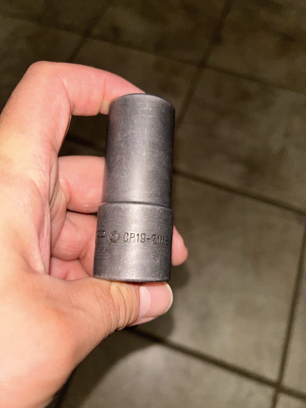 1/2″ DRIVE 19MM X 21MM METRIC 6 POINT FLIP SOCKET