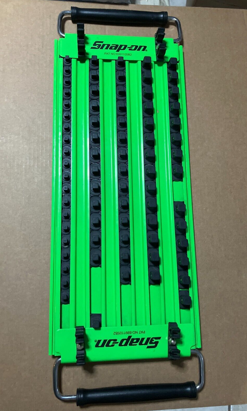 Nos Snap-on™ Green Metal Tray Organizer Holds 1/2″ 3/8″ 1/4″ Sockets Rare