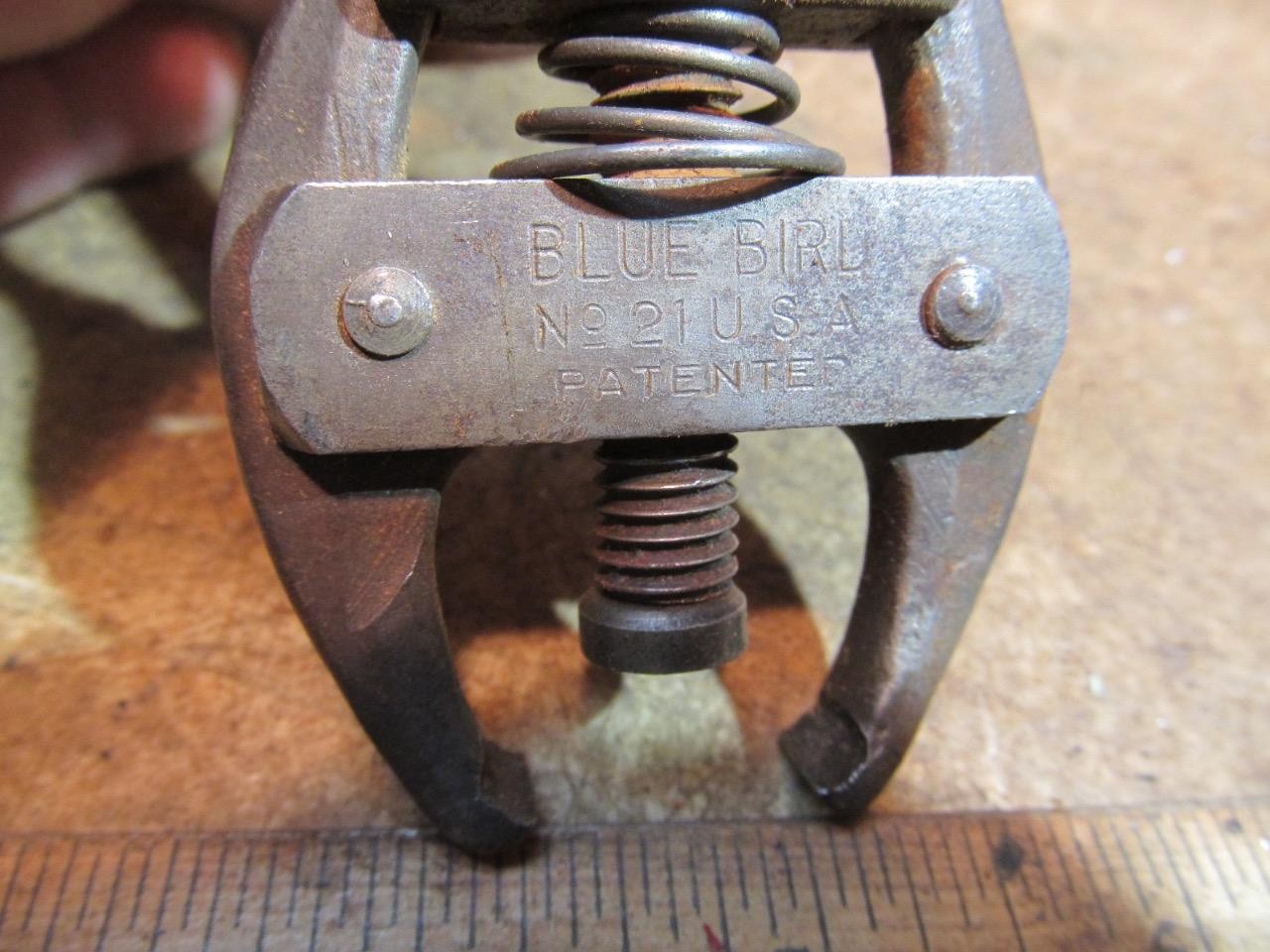 Vintage Blue Bird no 21 Battery Terminal Post Puller