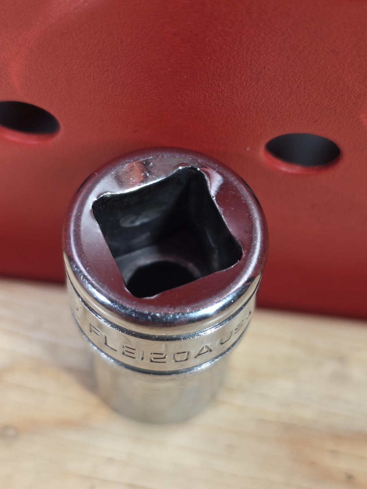 Snap-on Tools FLE120A E12 3/8″ Drive Inverted TORX Chrome Socket External E Torx