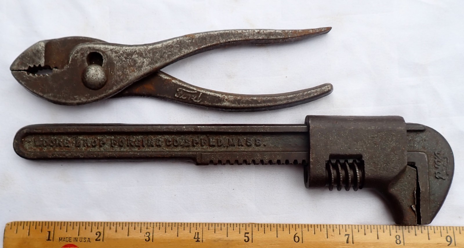 Ford Slip Joint Pliers with Screwdriver Tip and 9″ Pipe Wrench T 1387