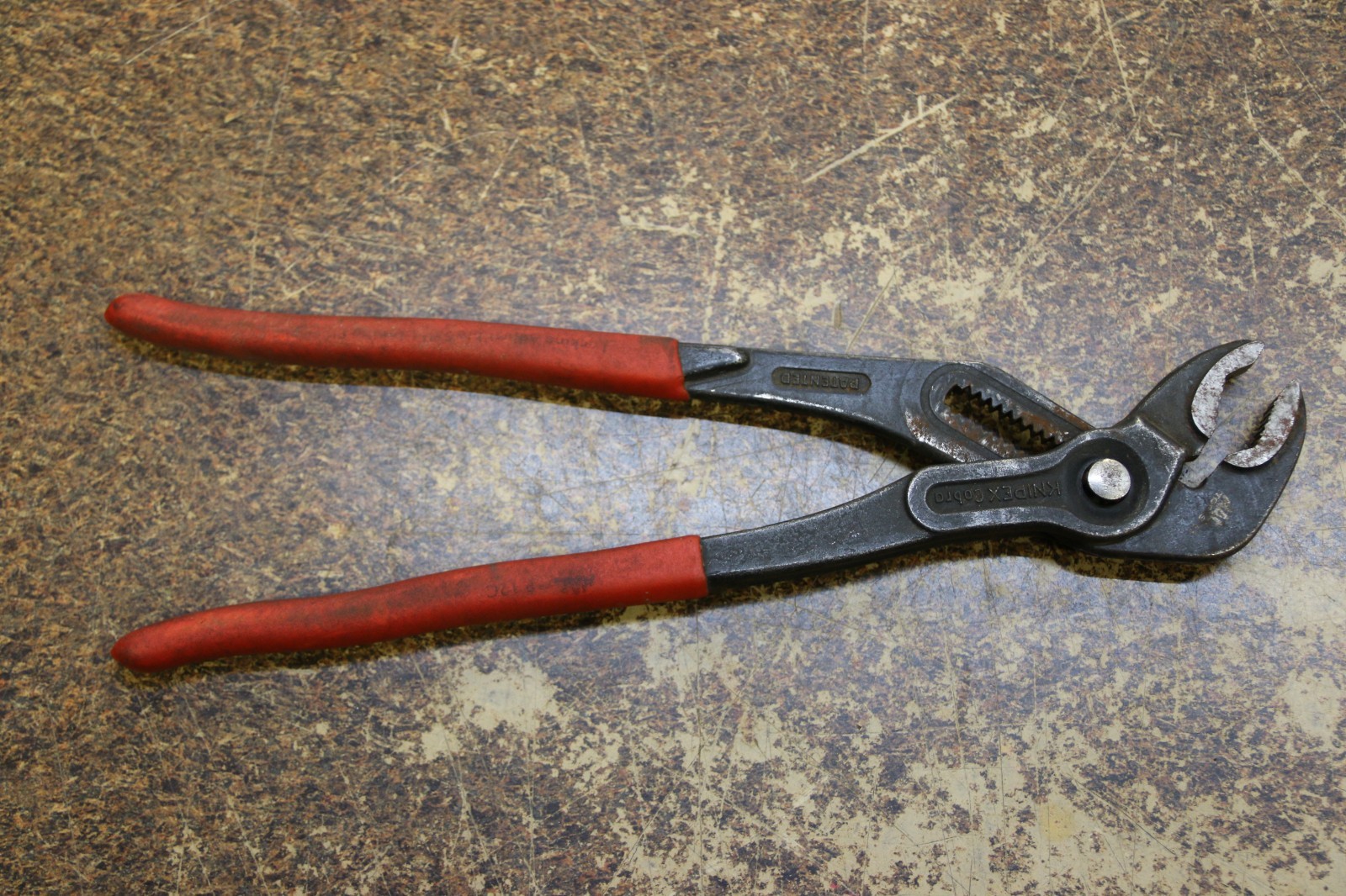MAC TOOLS KNIPEX COBRA P12C 12″ PLIERS