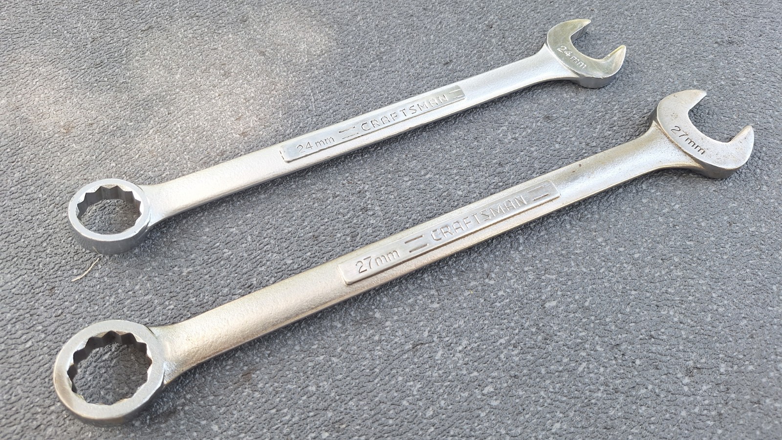 Craftsman USA 42933 -V- 27mm & 42923 -V- 24mm 12 Point Combination Wrench Set