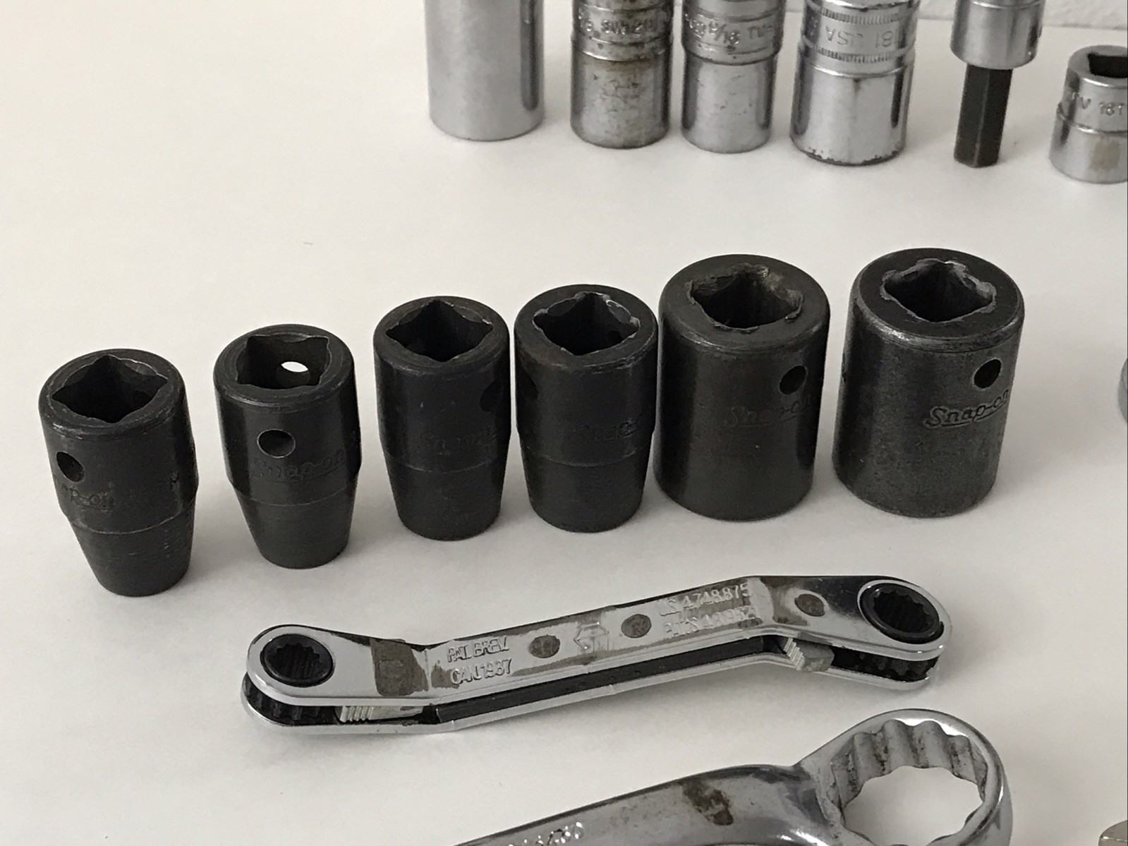 SNAP ON TOOLS- Lot Of 32 PCs Various Impact Swivel Sockets Wrenches