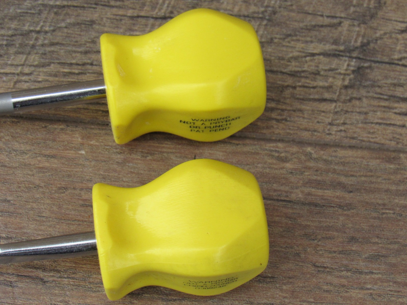 SNAP ON SDD1 FLAT TIP SDDP22 # 2 PHILLIPS STUBBY YELLOW HANDLE SCREWDRIVER SET 2