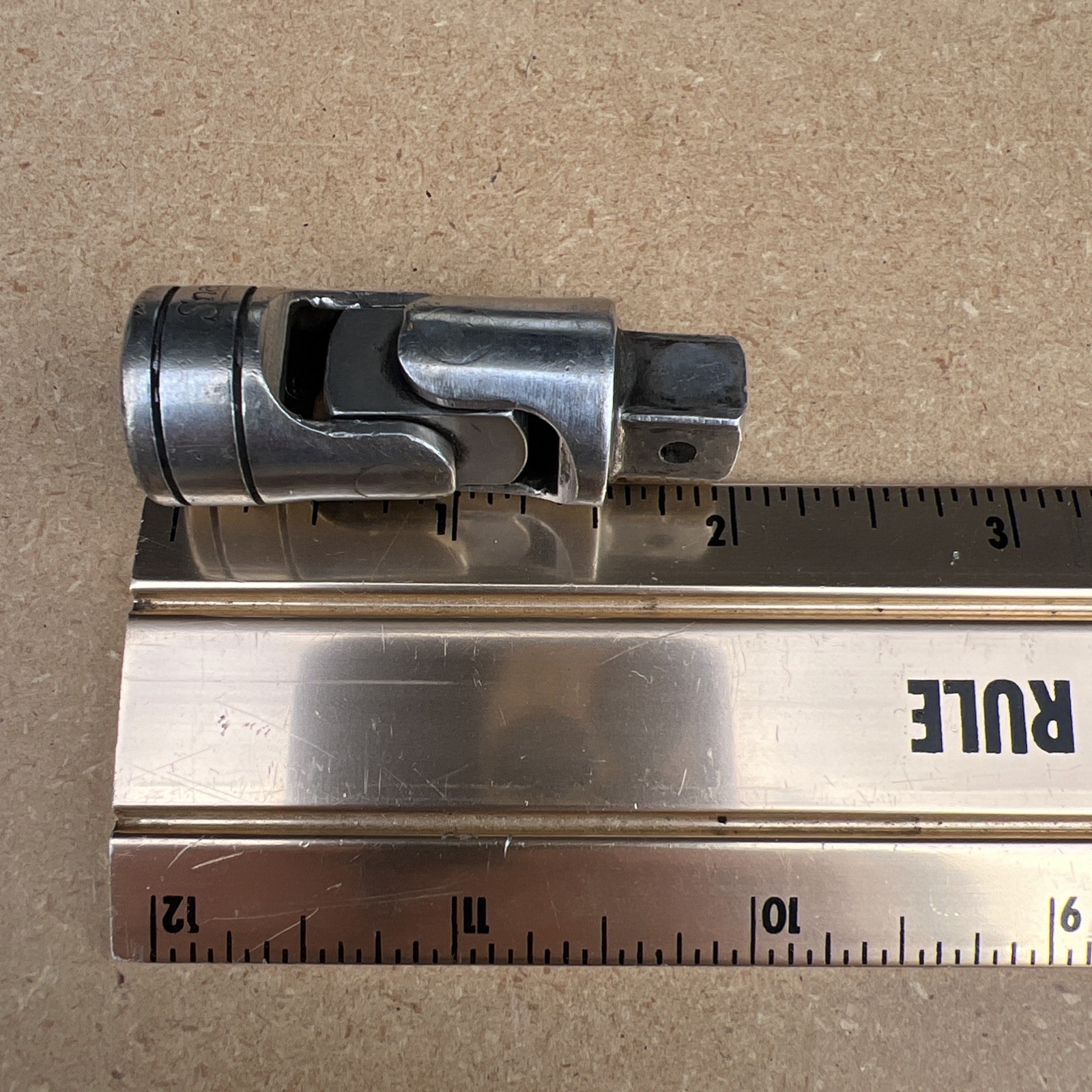 Snap On Tools 3/8″ Drive Universal Joint Swivel Socket Adapter USA Made FU-8A