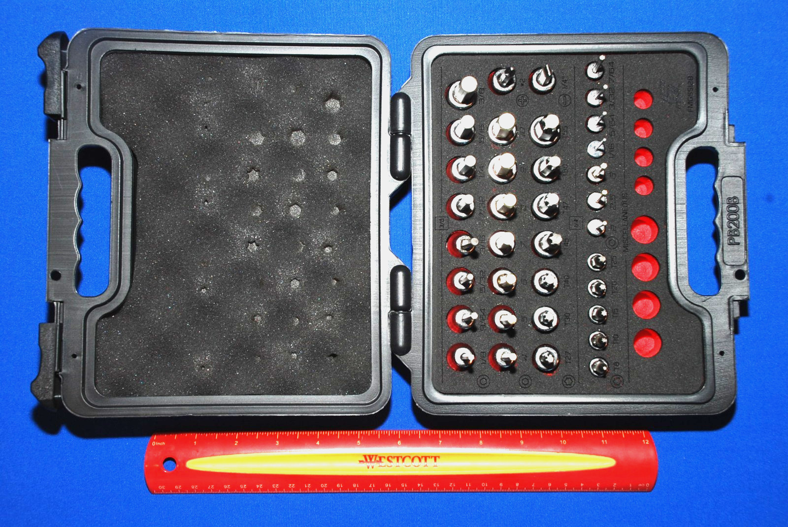Snap-on NEW 36 Piece 1/4″ & 3/8″ Drive Metric & SAE Combination Bit Socket Set
