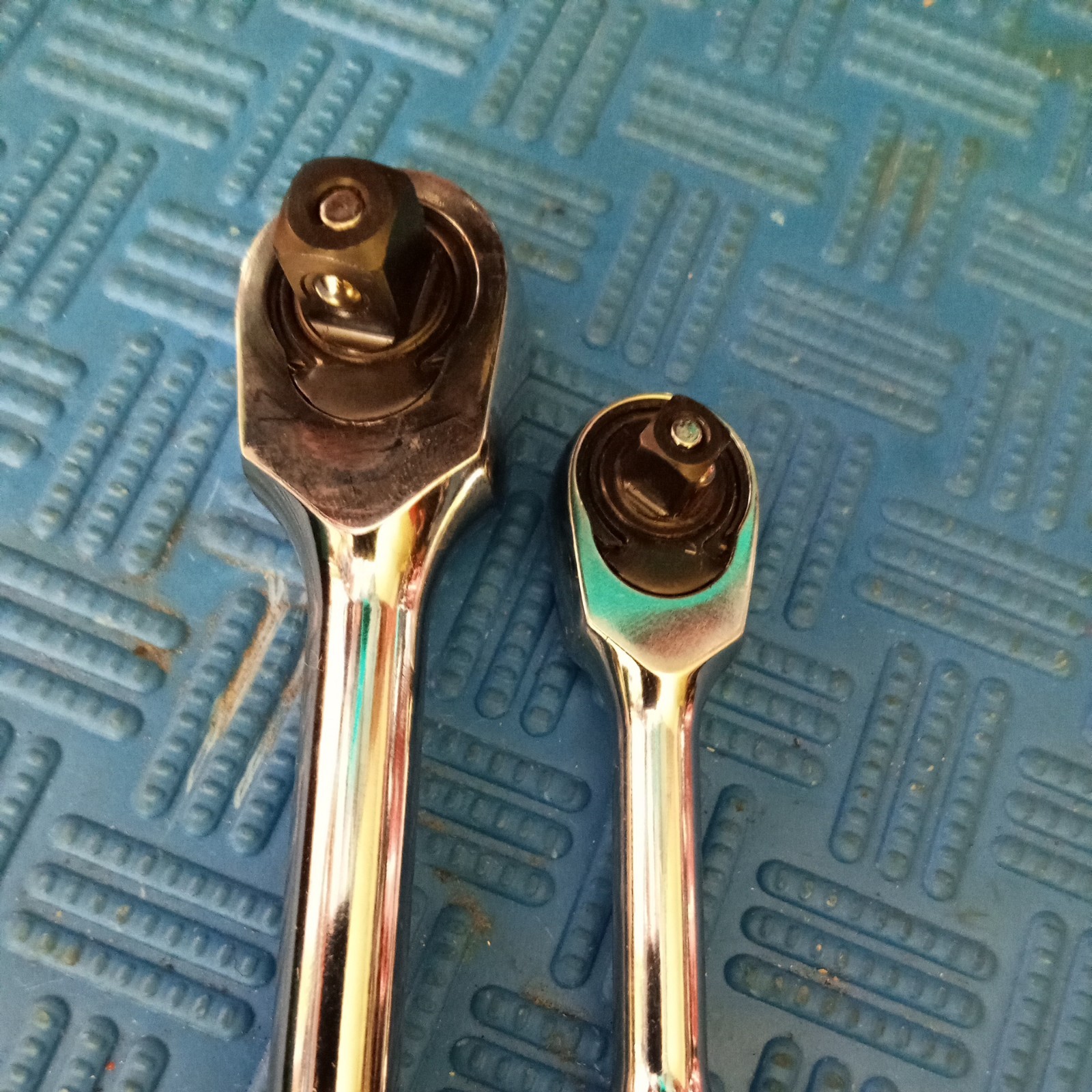 MATCO»SILVER EAGLE» RATCHET SET 3/8 AND 1/4 DRIVE NEWER STYLE