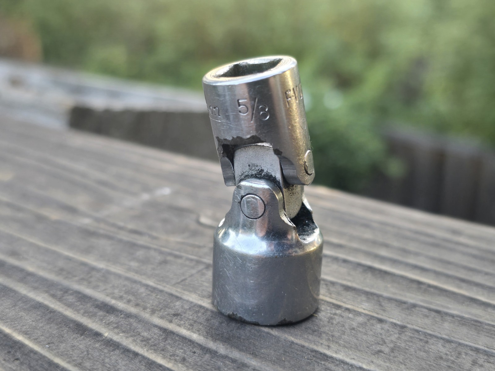 Snap-On FVU20 3/8″ Drive 5/8″ 12 Point Swivel Socket USA