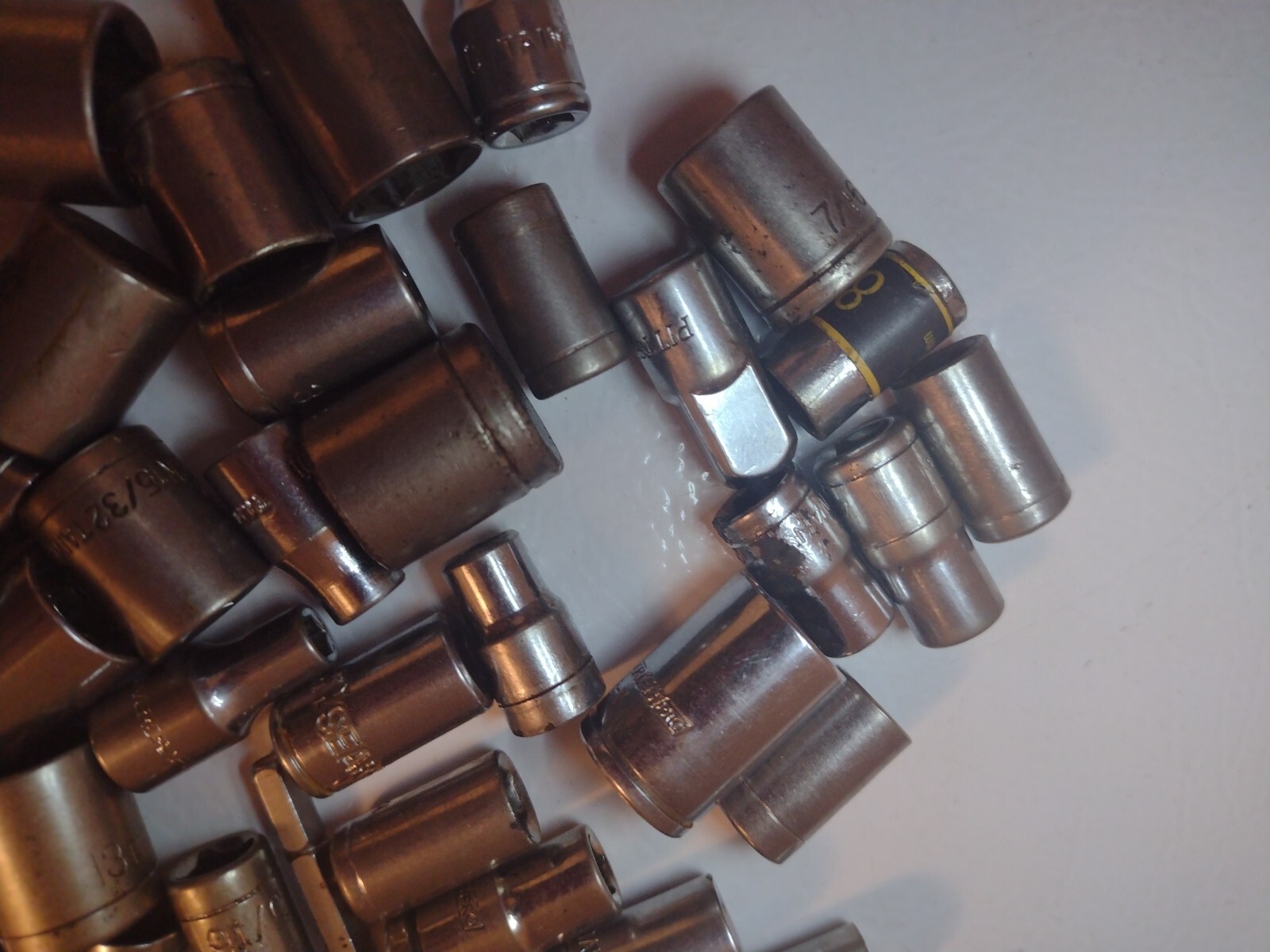 Assorted 1/4″ Drive Sockets -50 Sockets SAE and Metric Various Brands