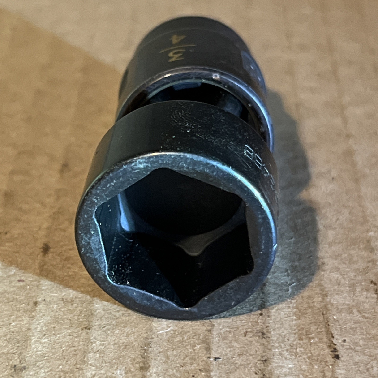 Matco Tools Universal Swivel Impact Socket Pinless 3/4″ 19mm BUP246B