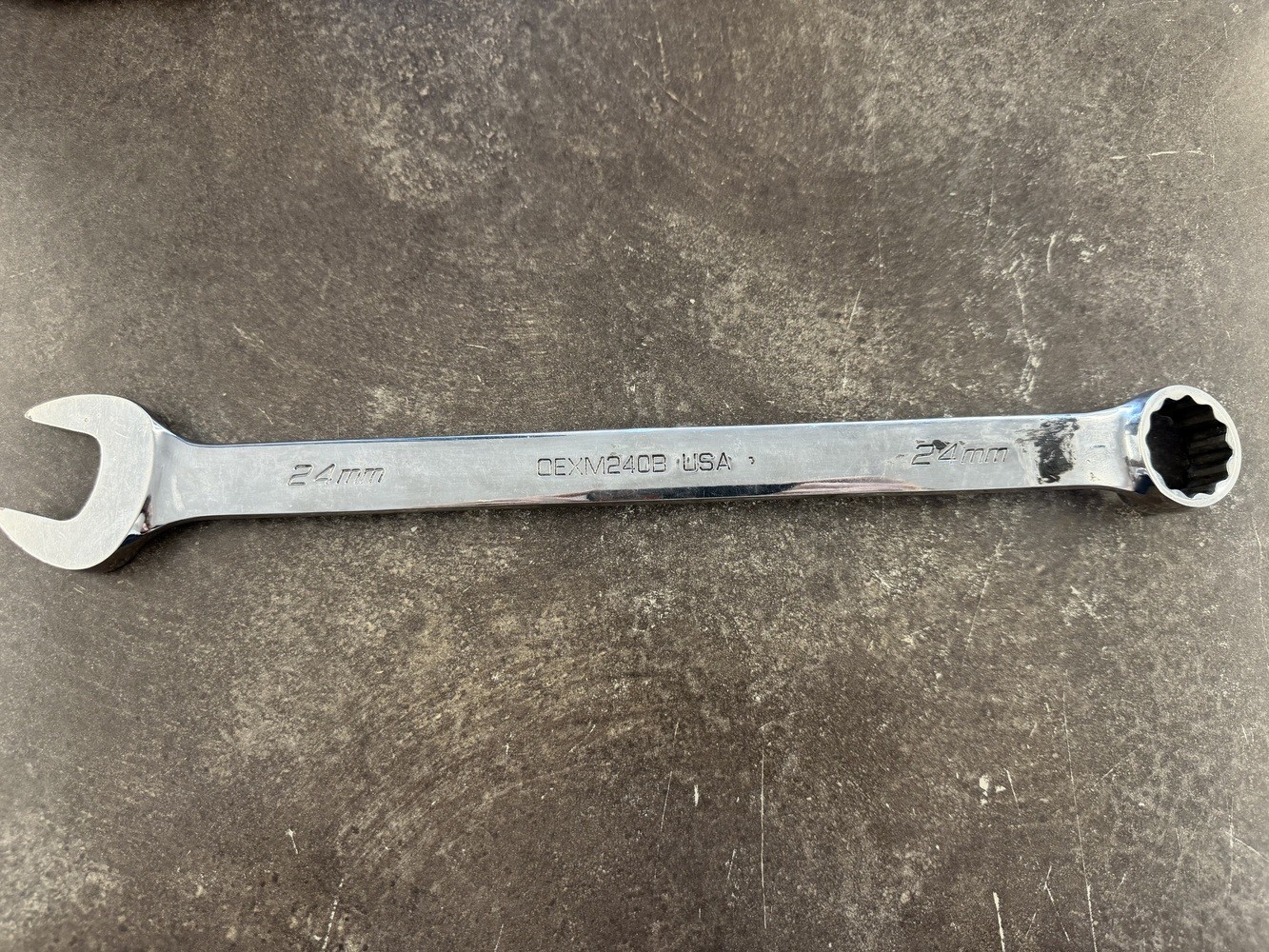 Snap-On 24mm 12-Point Metric Combination Wrench USA OEXM240B (1115675)