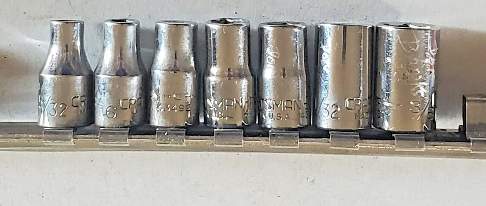 7-Piece Craftsman 1/4” Socket Set 6-NO NAME Metric & 2-ext. W/Ratchet. HT#392