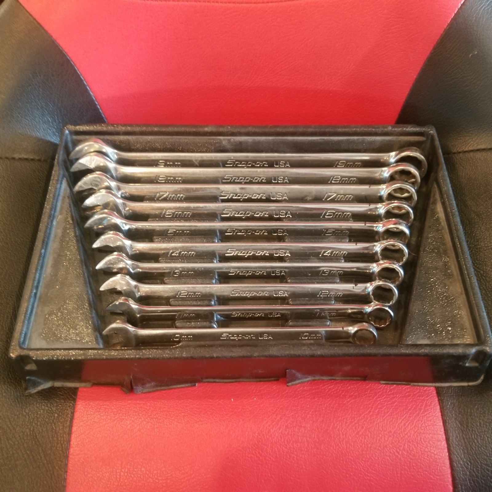Snap On Tools USA OEXM710B 10pc Metric 10mm to 19mm Combination Wrench Set, 12PT