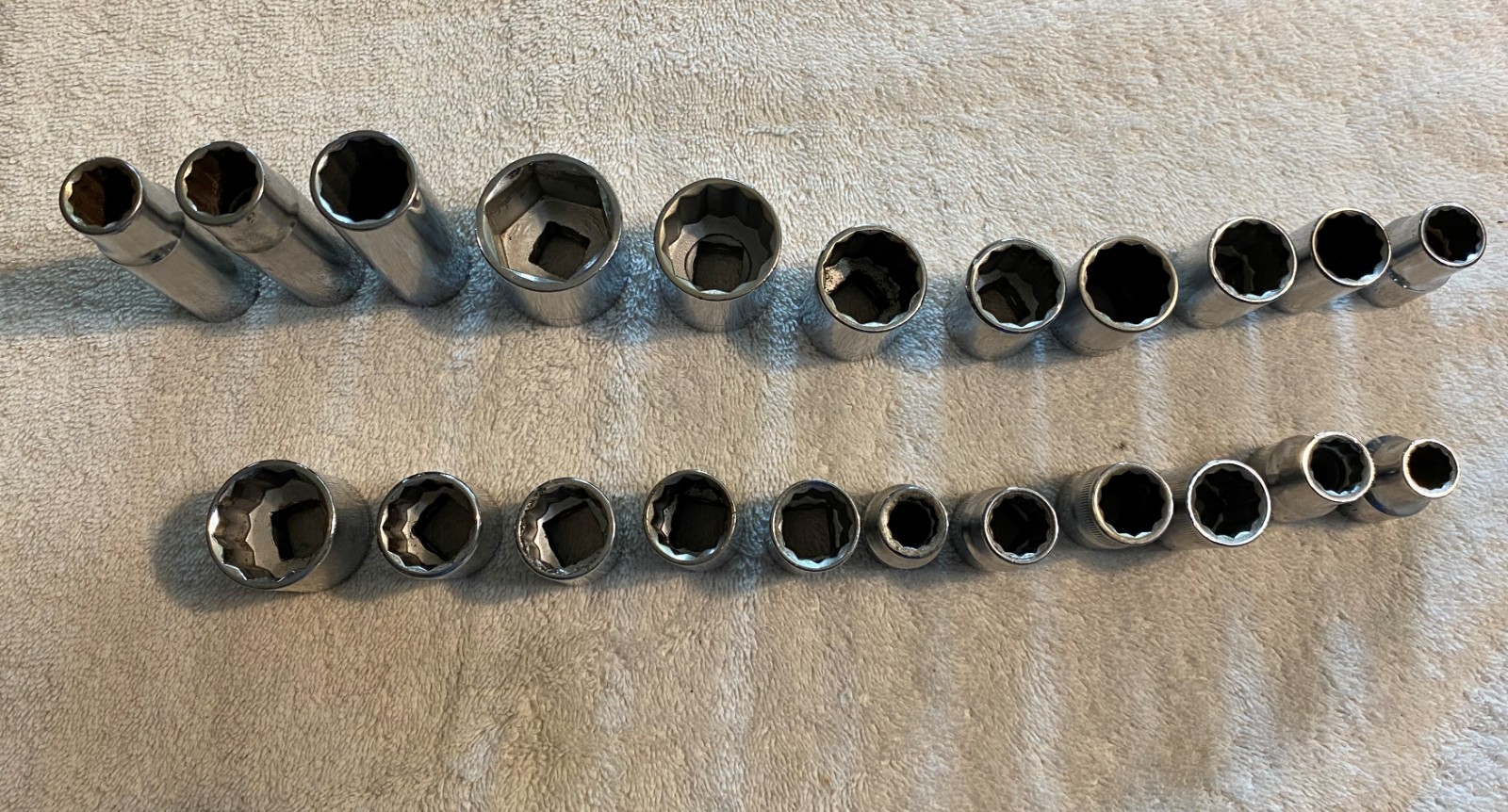 Lot of 22 – Craftsman 1/2″ Drive Assorted SAE & Metric Sockets, Made in USA