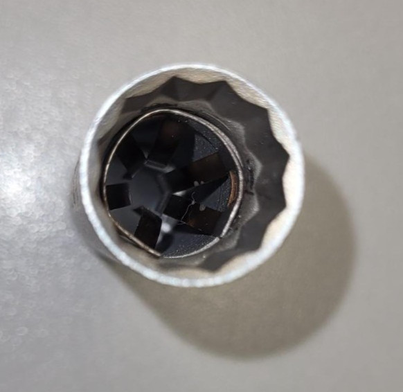 Genuine BMW Hazet Spark Plug Removal Socket Tool – 14mm – 3/8″ – 83300495560
