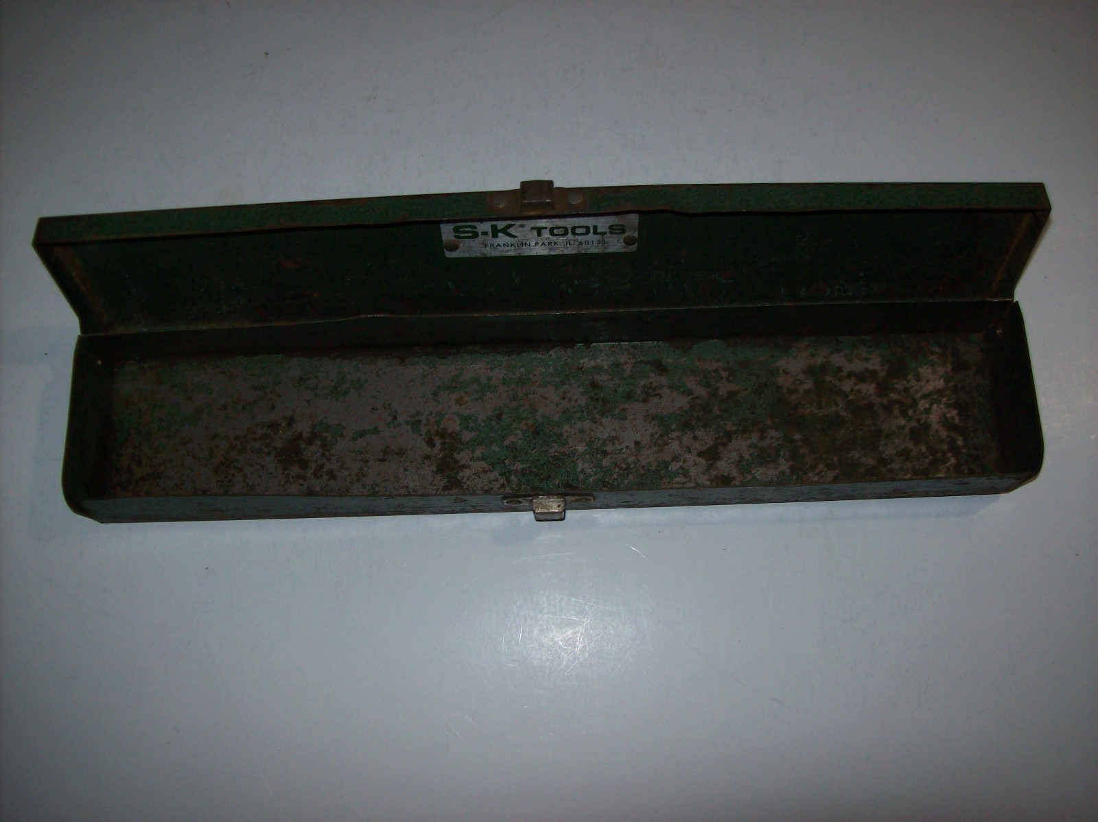 EMPTY Vintage S-K Tools Green Metal Socket Set Case Box, 15″L x 3″ W x 1.5″ T