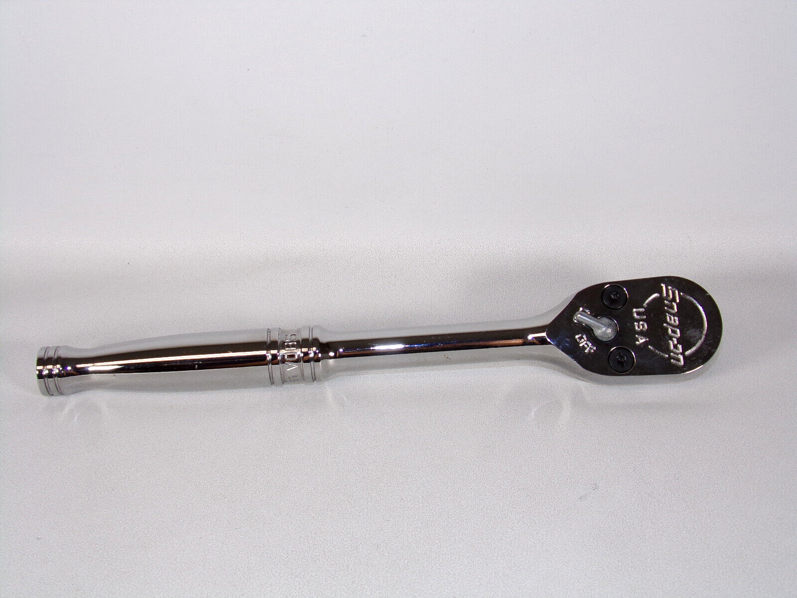Snap-on Tools USA NEW STYLE 1/2″ Drive Fine 80 Tooth Chrome Handle Ratchet S80A