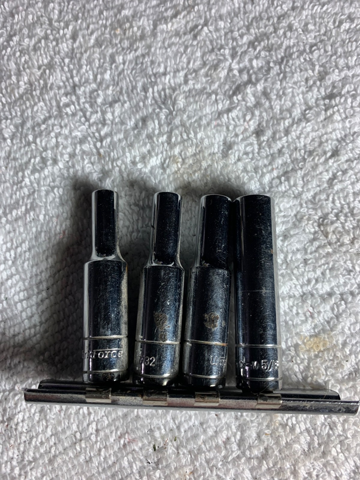 Workforce SAE Deepwell Sockets 1/4″ Drive 4 Pieces, 3/16, 7/32, 1/4, and 5/16