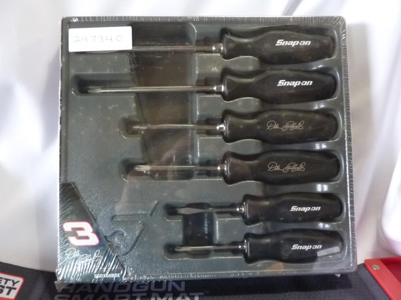 SNAP-ON 6-PIECE DALE EARNHARDT SIGNATURE EDITION SCREWDRIVER SET P/N: SGDX60BDE
