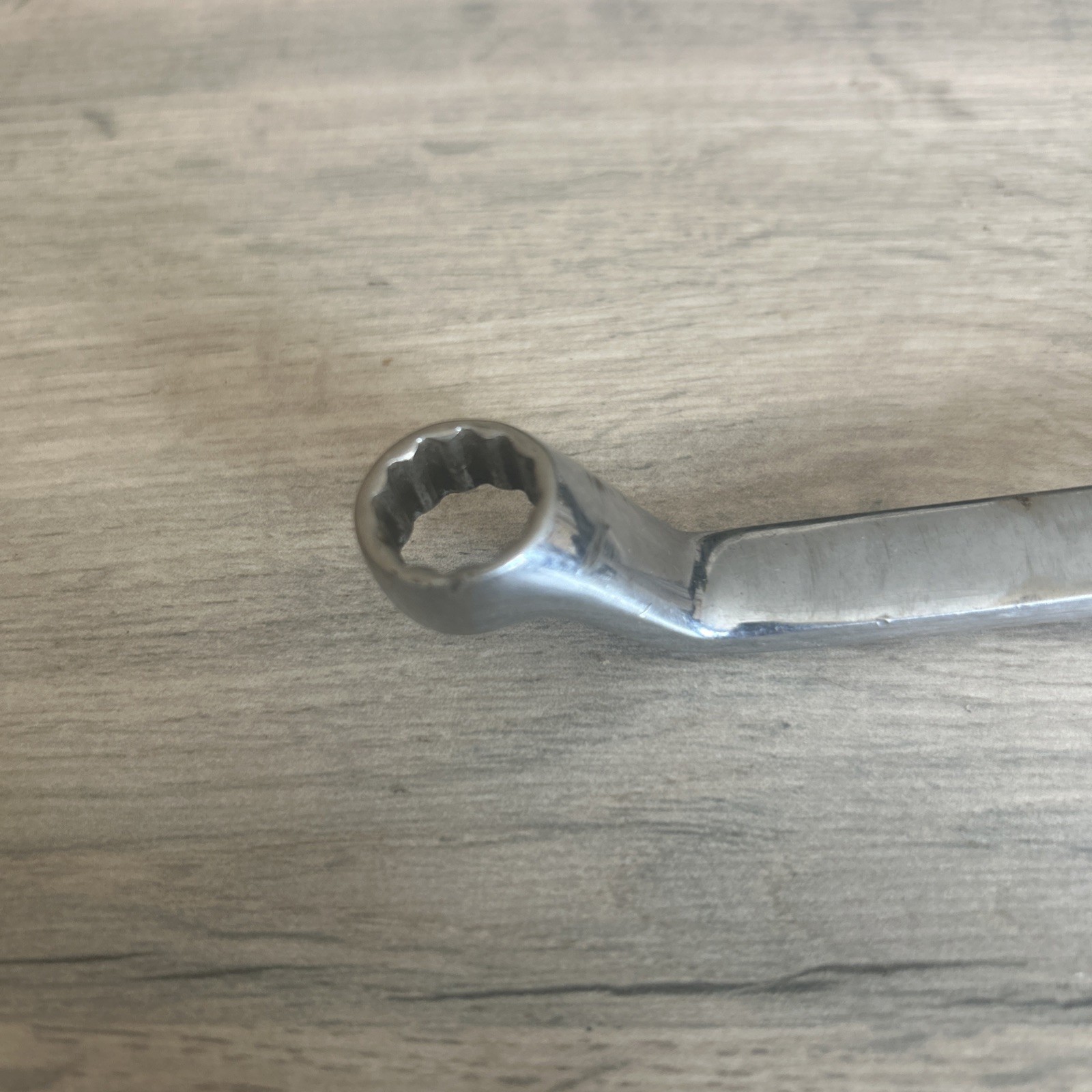 Snap On 13mm-15mm 12-Point Metric 60° Deep Offset Box Wrench XOM1315