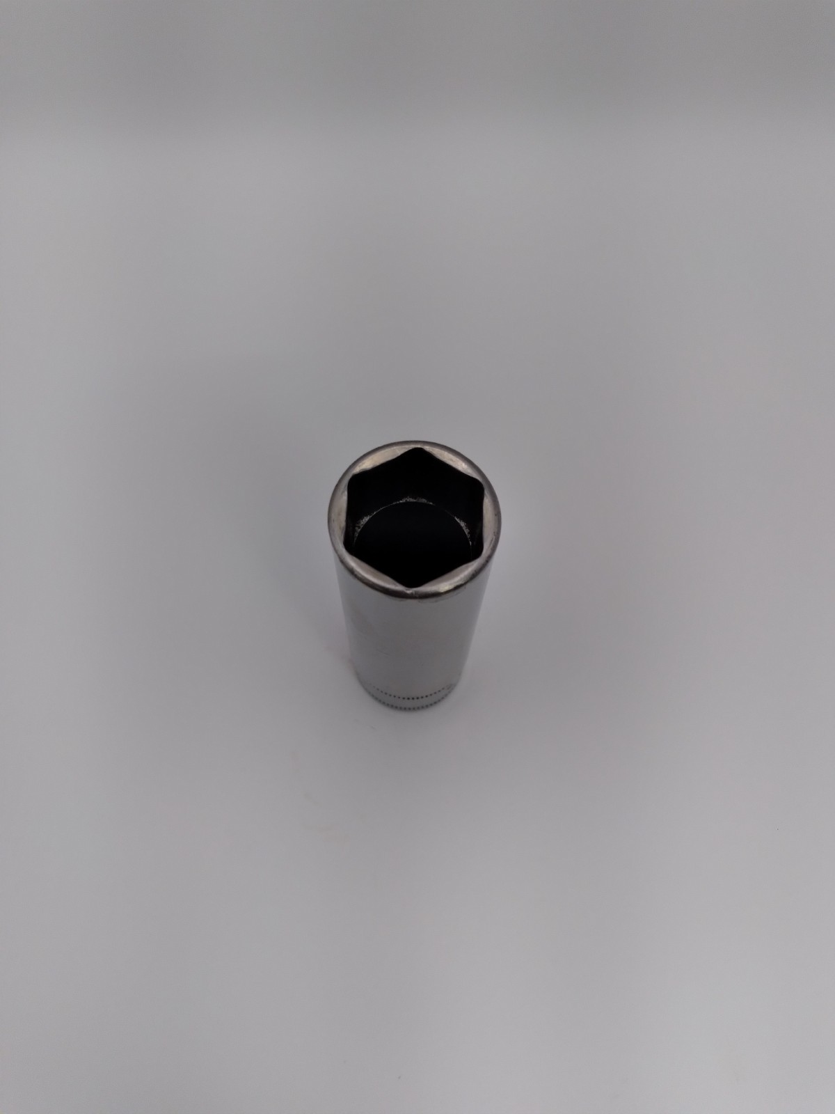 Snap On Tools 3/8″ Drive 6-Point Metric 17mm Deep Socket Chrome SFSM17 USA USED