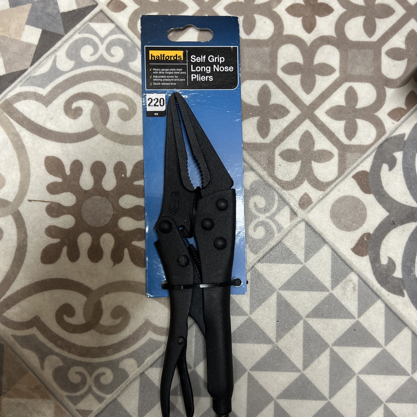 Halfords Self Grip Long Nose Pliers. 220mm long. 70mm Jaw Opening. Adj screw.