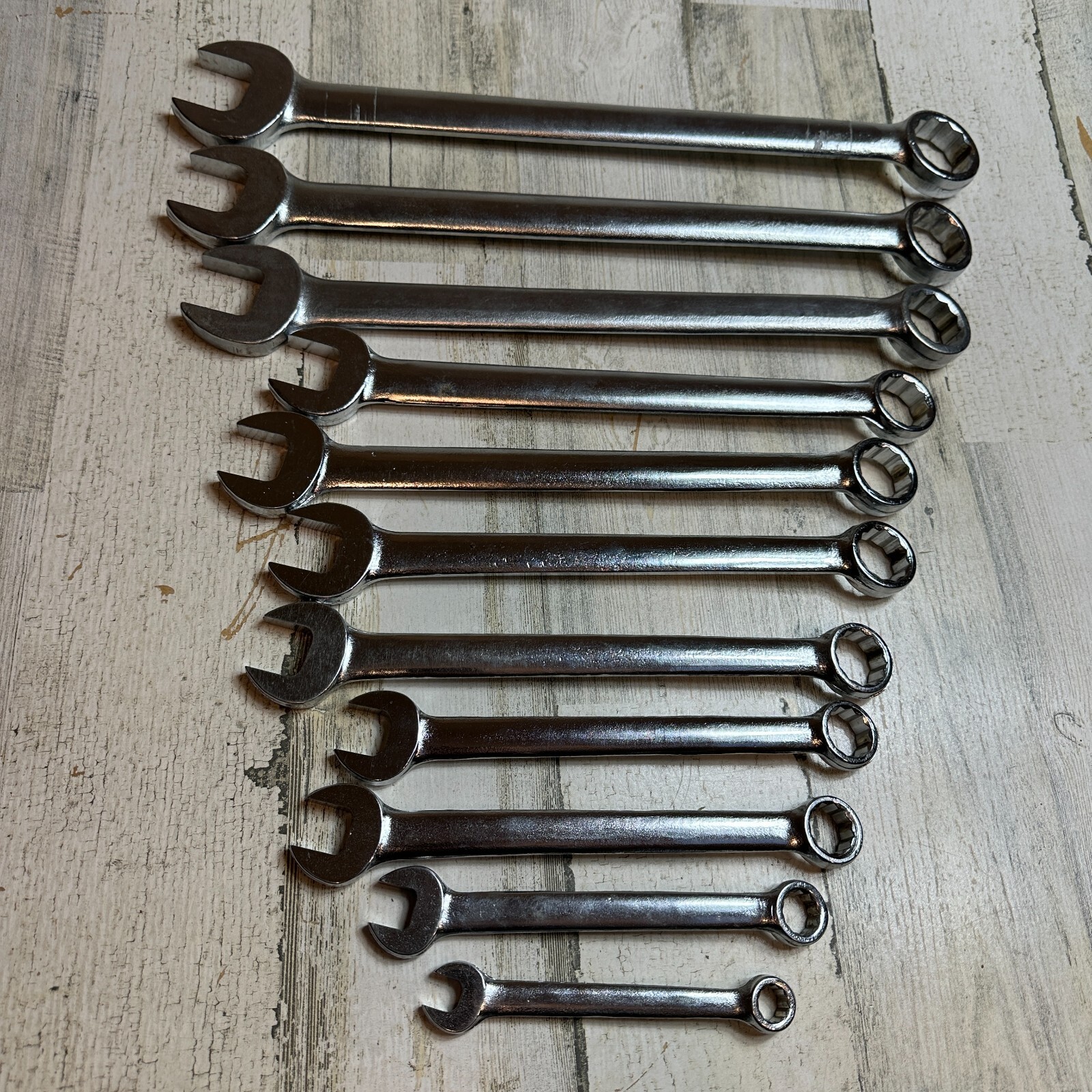 GRAY CANADA METRIC COMBINATION WRENCH SET 11MM – 32MM 12 POINT (12 WRENCHES)