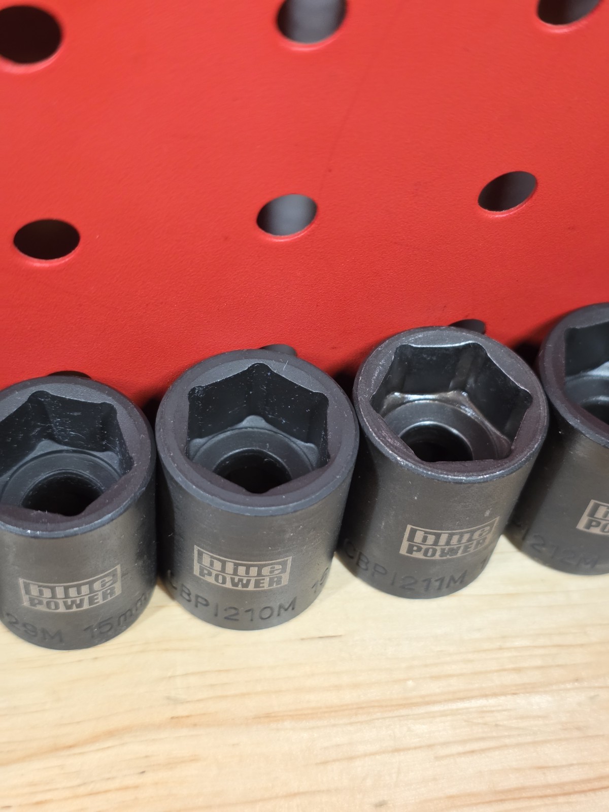 Cornwell Tools 7-19mm 13-Piece 3/8″ Drive 6-Point Metric Shallow Impact Set NICE