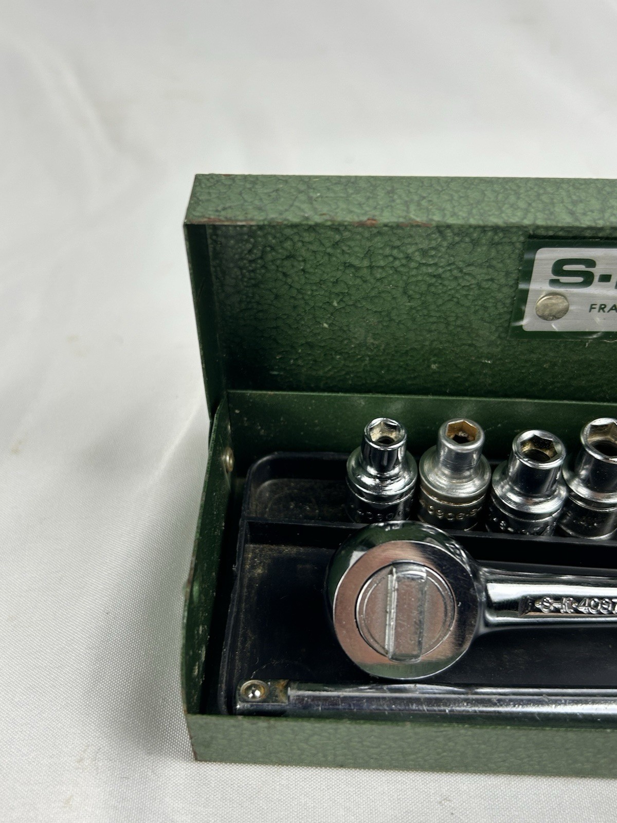 S-K Tools 13 Piece SAE 1/4″ Drive 6 Pt & 8 Pt Socket Set Ratchet USA