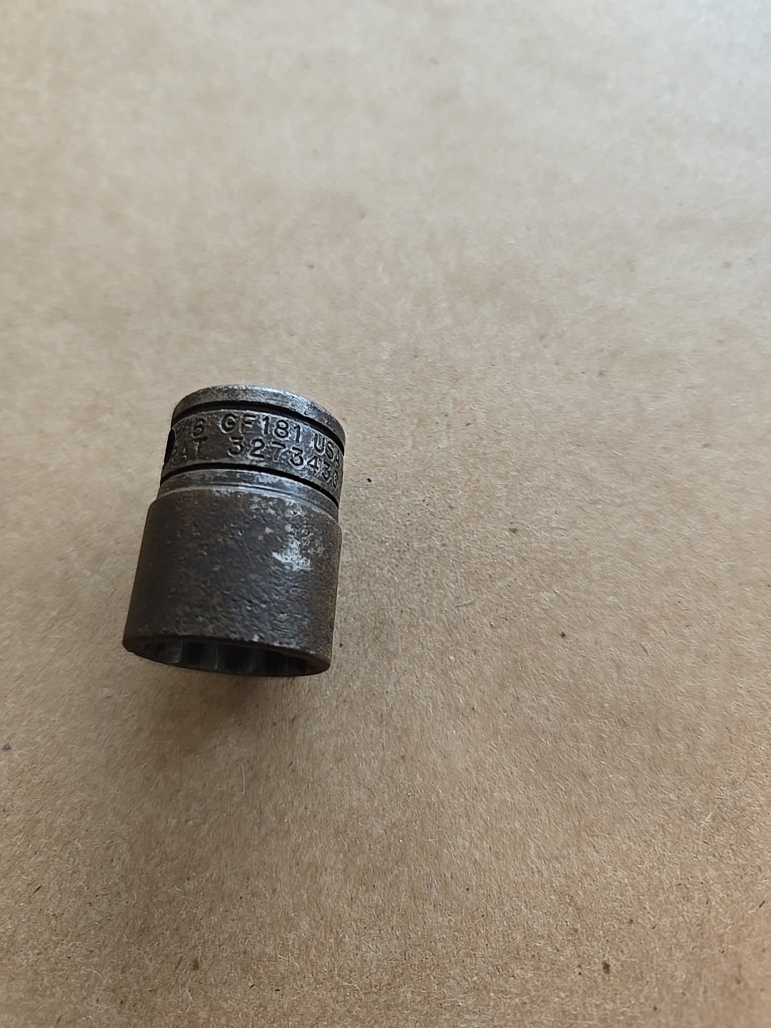 Snap On 3/8 Drive 9/16″ 12PT SAE Industrial Finish Shallow Socket Worn GF181