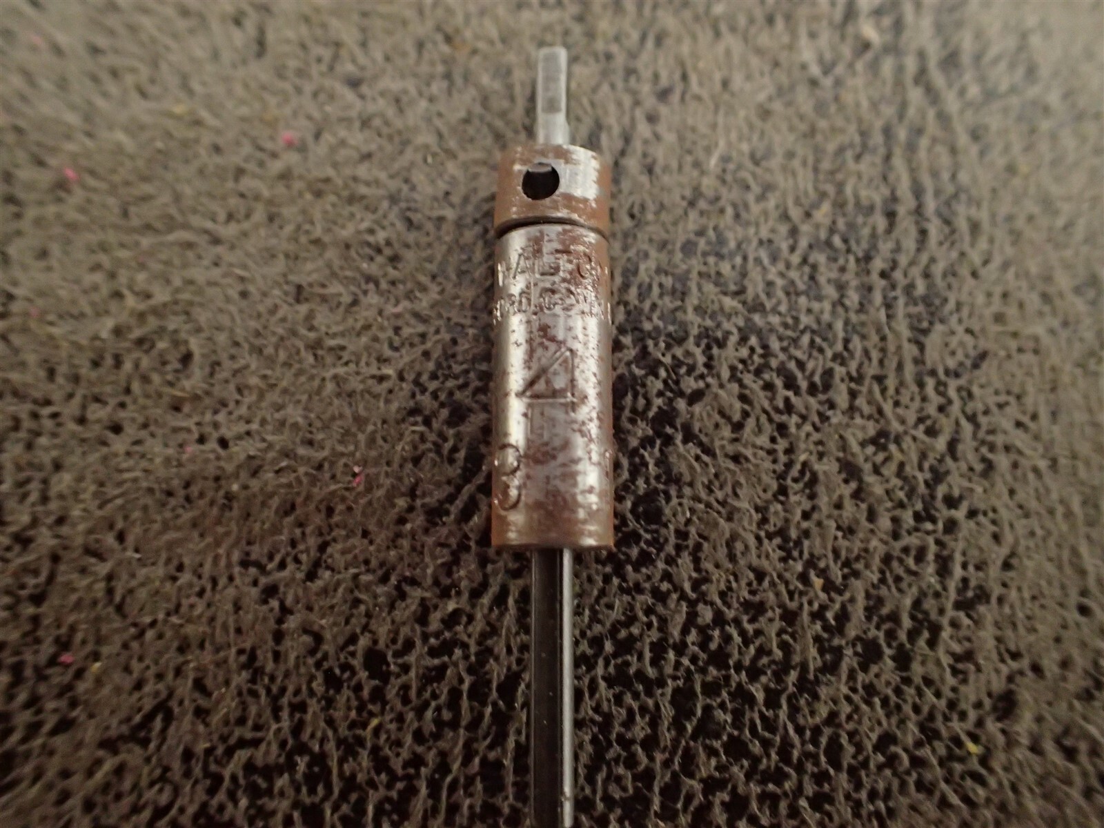 NEW Walton 10042 #4 3 mm 2 Flute Tap Extractor Replacement Finger (BN268)