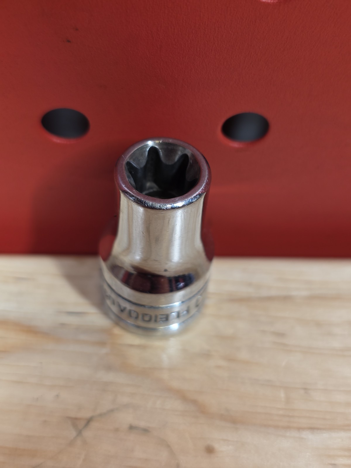 Snap-on Tools FLE100A E10 3/8″ Drive Inverted TORX Chrome Socket External E Torx