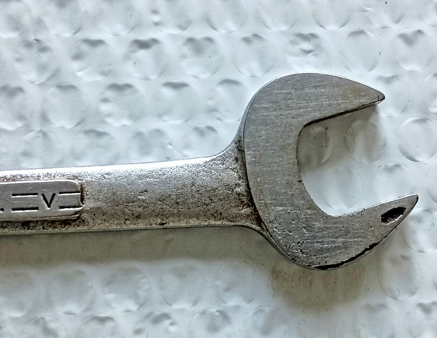 CRAFTSMAN TOOLS USA V SERIES, 25/32″ x 13/16″ DOUBLE OPEN-END WRENCH, 8.5″ LONG.