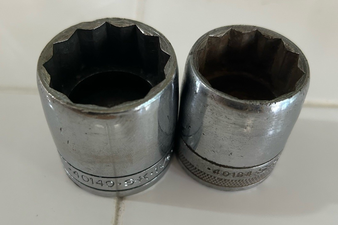 S-K SOCKETS #40134 1-1/16 & 40140 1/4″ BOTH SOCKETS 1/2″ DRIVE KNURLED- VINTAGE