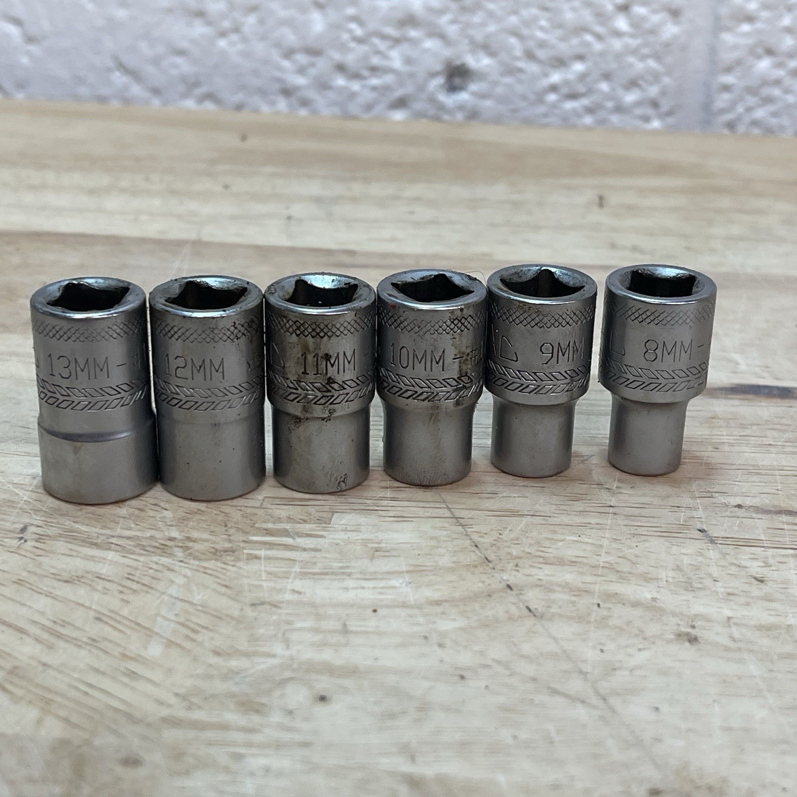 Mac Tools 11Pc 3/8in Drive Metric Socket Set, Shallow 12 point With Tray