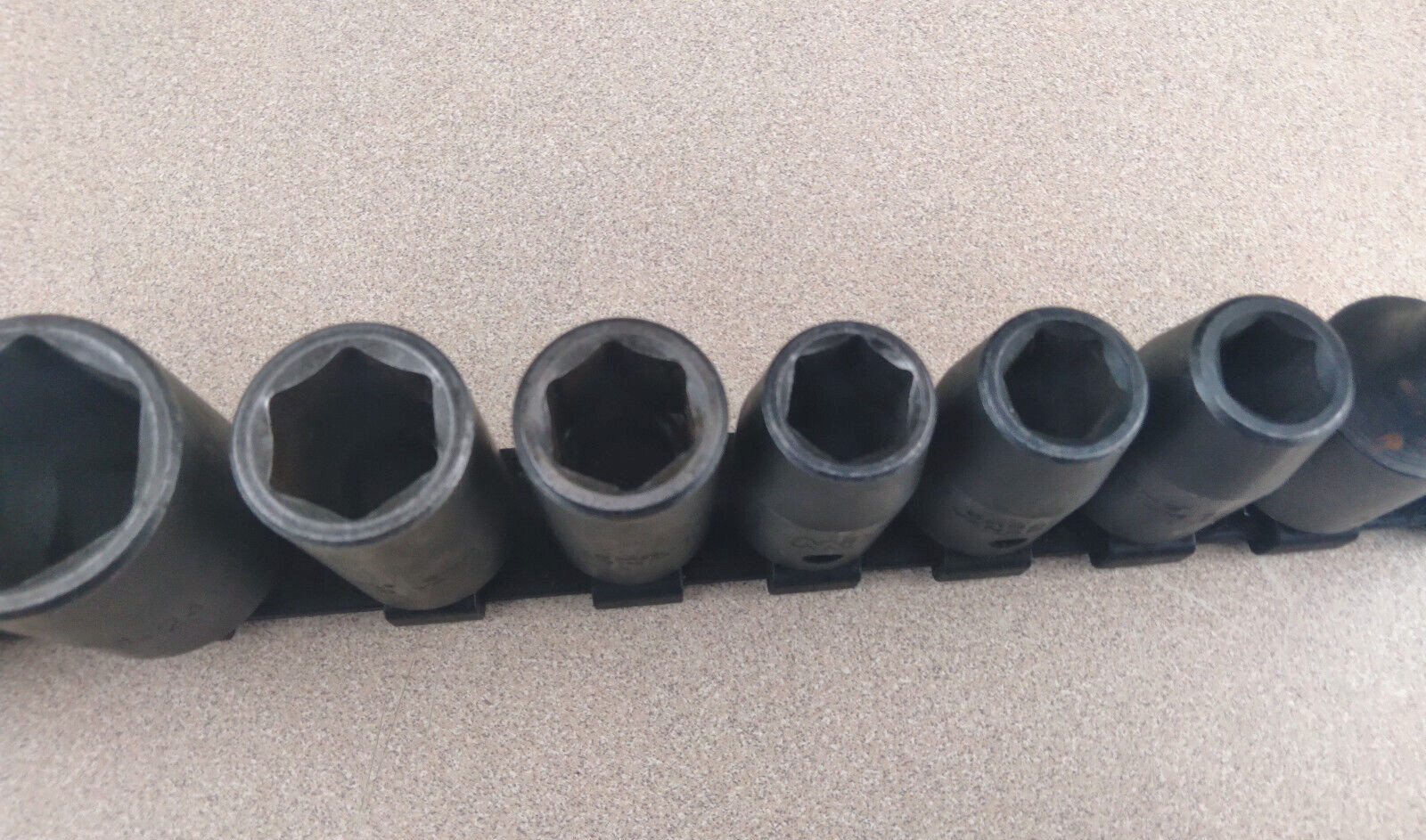 LOT OF 10 ASST 1/2″ DRIVE METRIC IMPACT SOCKETS AND 2 VARIOUS T60 11MM-32MM