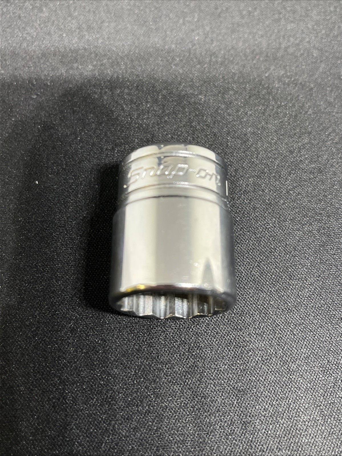 Snap-on F221 11/16″ Shallow Socket 3/8″ Drive 12pt SAE Chrome USA Snap On Tools