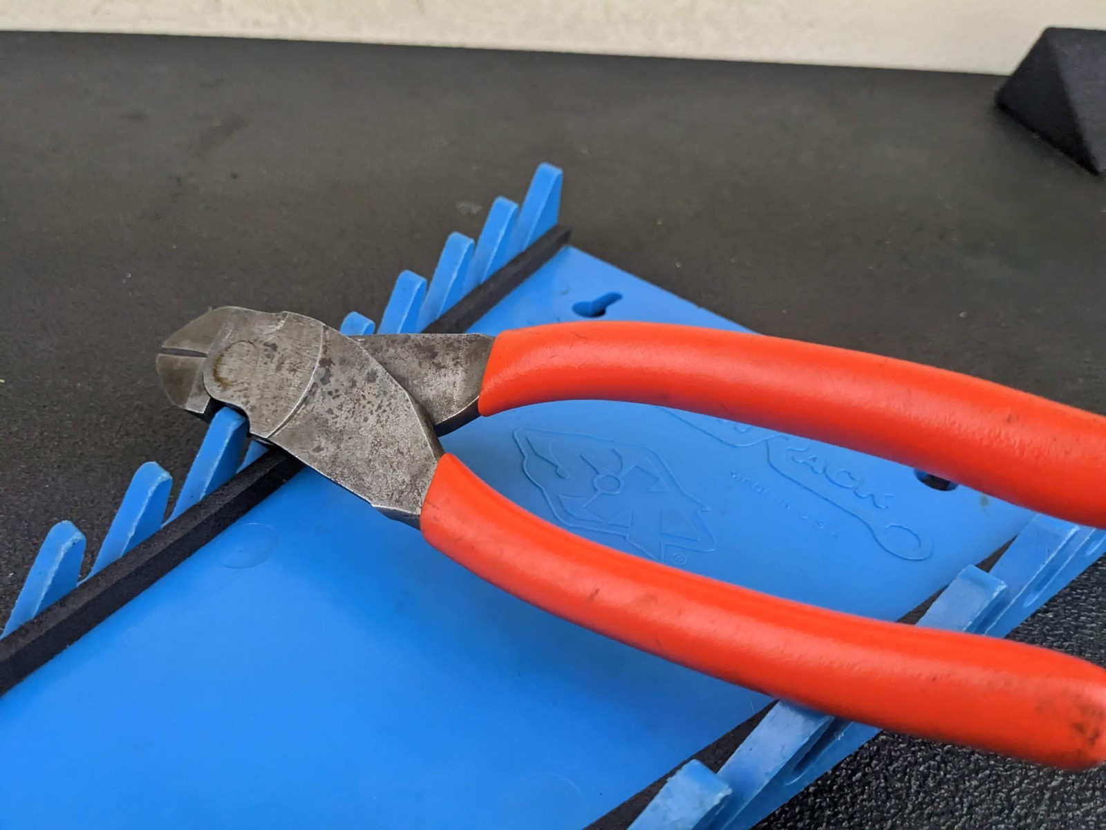 #bo495 Snap-on Tools USA ORANGE Soft Grip 7″ Diagonal Cutter Pliers 87CF