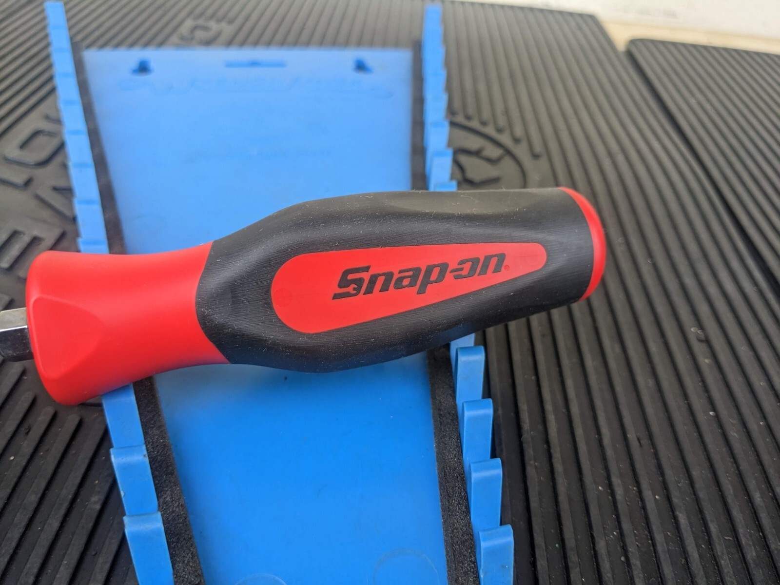 #bc458 NEW! Snap-on USA RED Soft Grip T30 Torx Screwdriver SGDTX430B