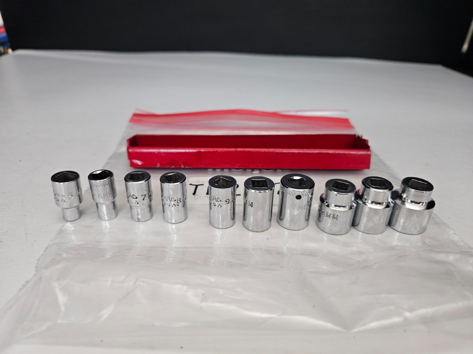 MAC TOOLS #M6 SERIES 10 PC 6 PT 1/4″ DRIVE 5MM-14MM SOCKET SET W/HOLDER (TL2182)