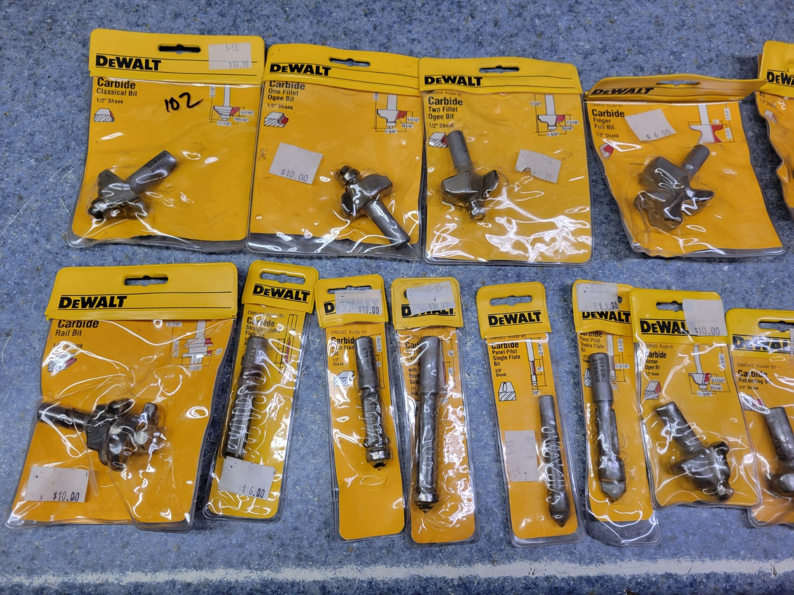 Dewalt USA NOS 22-Piece 3/8″ and 1/2″ Shank High Quality Carbide Router Bit Lot