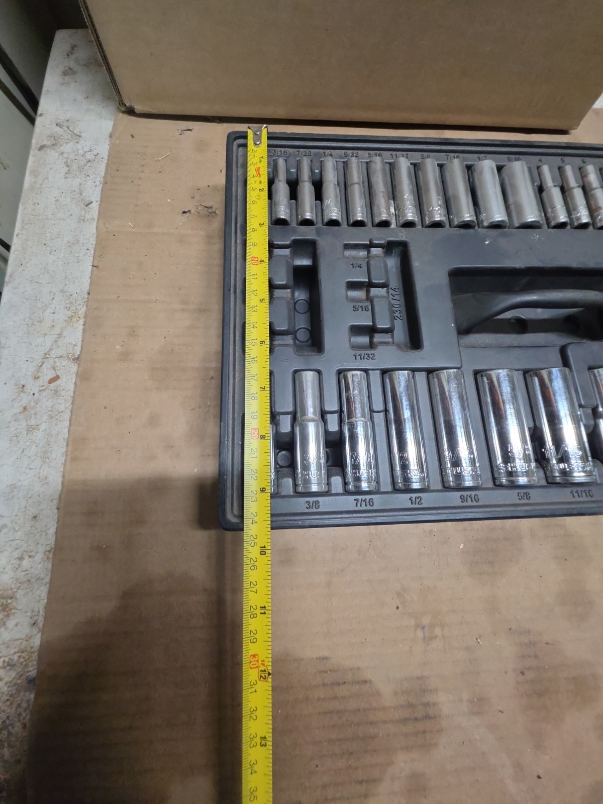 Husky 1/4 & 3/8 in Drive Deep Socket Set 6 PT 35 piece with tray4-13mm 5/32-1/2