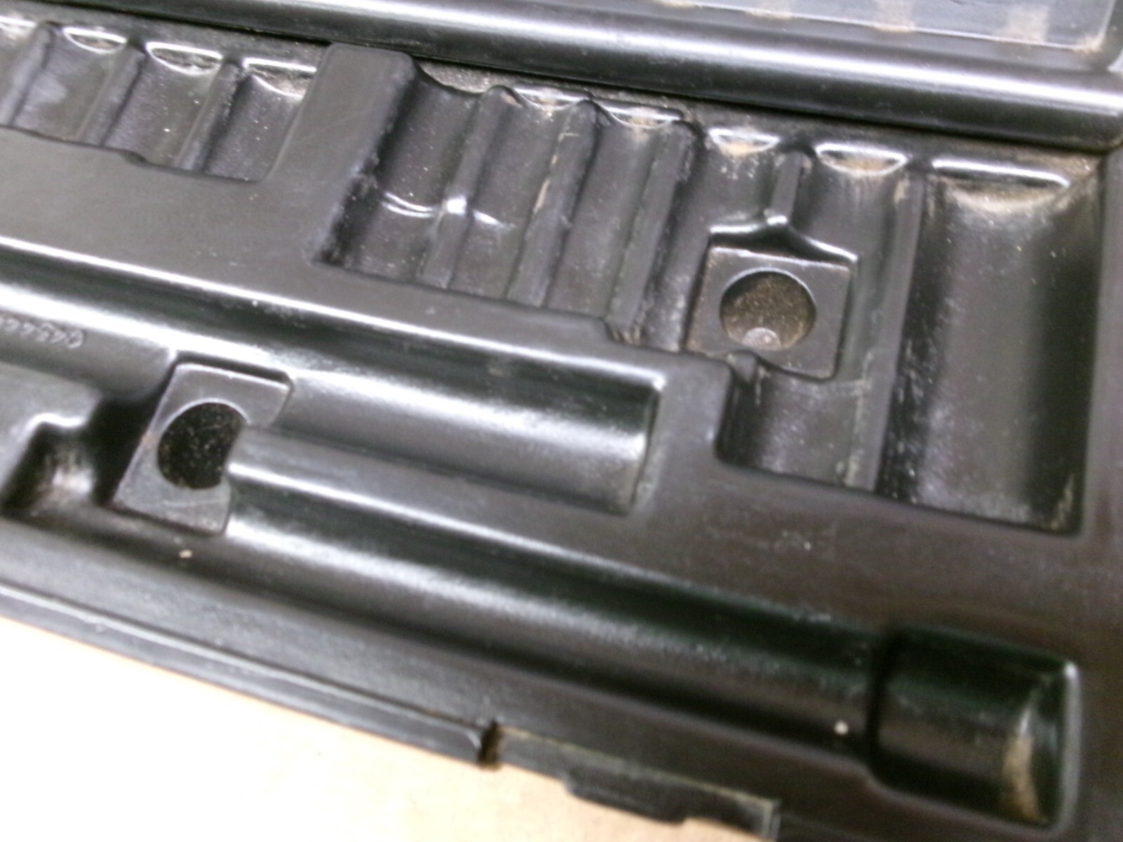 VIntage S-K 3/8″ Drive 17-Piece Black Socket Set Case (No Tools, Box Only)