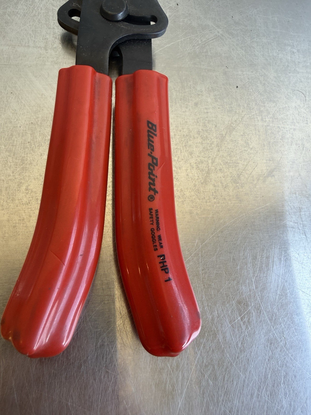Blue-Point Tools PHP1 9-1/4″ Swivel Jaw Hose Clamp Plier with Red Handle