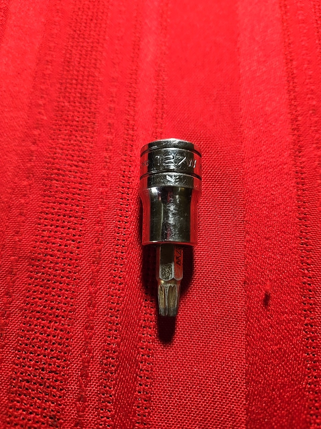 Snap-on Tools 3/8″ Drive T27 Gold Torx Bit Chrome Socket FTXB27E